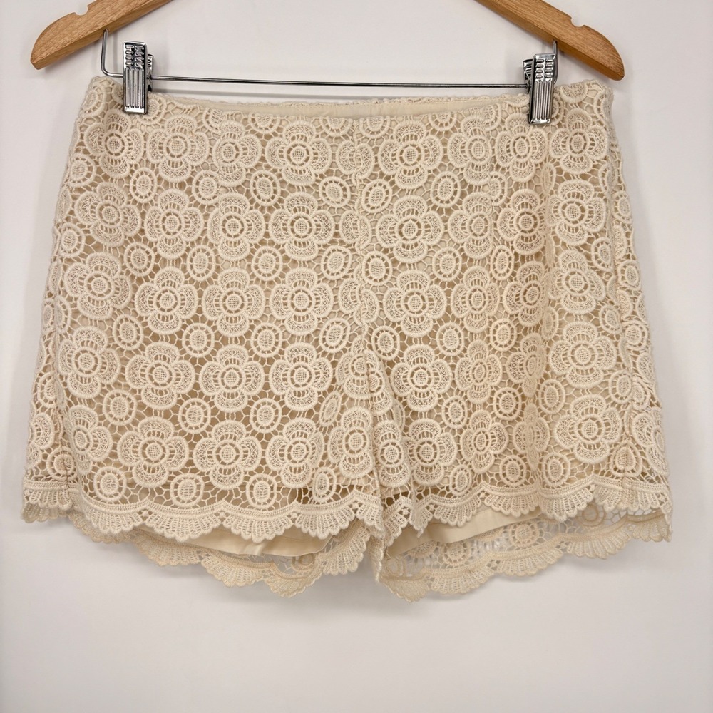 Banana Republic Lace Shorts Womens 4 Ivory Floral Scalloped Boho Summer Boho - Picture 2 of 7